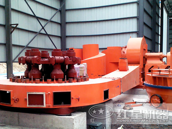 雷蒙磨粉機內(nèi)部結(jié)構(gòu)圖