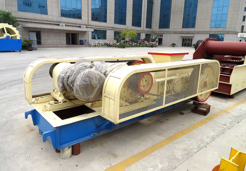 煤矸石對輥式破碎機