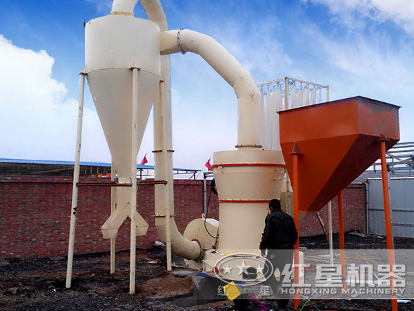 磨粉生產(chǎn)現(xiàn)場(chǎng)圖