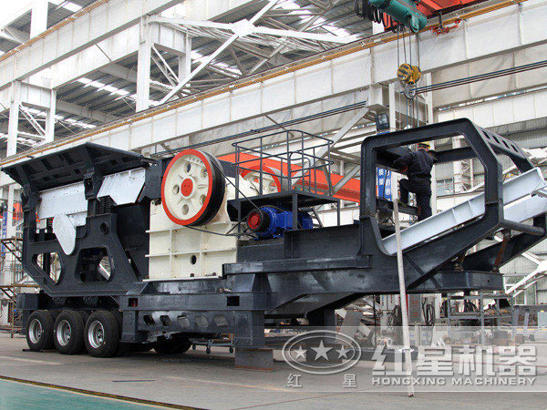  80移動式建筑垃圾破碎機(jī)設(shè)備實(shí)拍