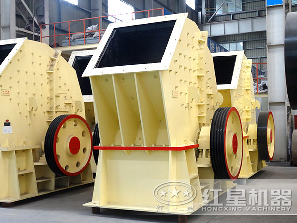 PC錘式破碎機(jī)圖片