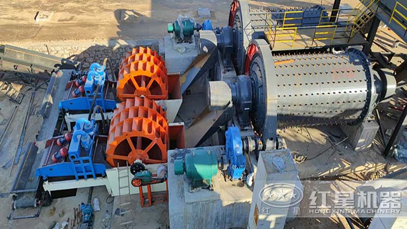 球磨機(jī)制砂現(xiàn)場實(shí)拍 球磨機(jī)制砂現(xiàn)場實(shí)拍