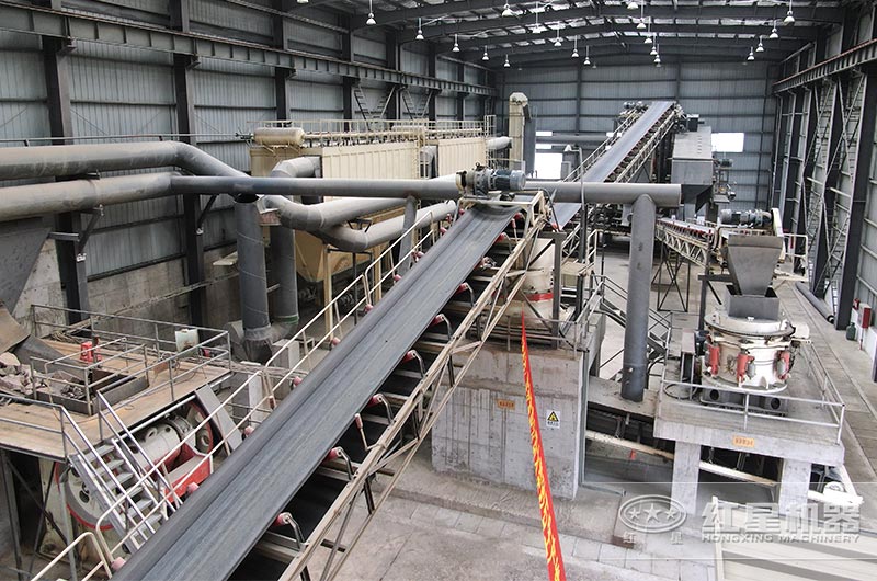 2400圓錐機(jī)作業(yè)現(xiàn)場(chǎng)