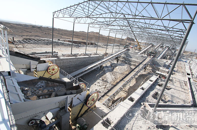 大型石灰石破碎客戶現(xiàn)場實(shí)拍