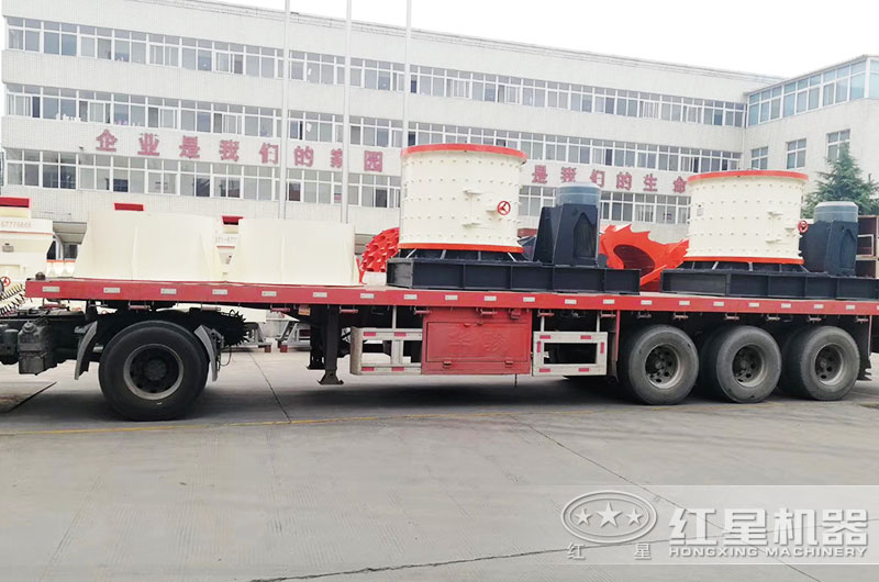 紅星復(fù)合制砂機(jī)裝車發(fā)貨現(xiàn)場 紅星復(fù)合制砂機(jī)裝車發(fā)貨現(xiàn)場