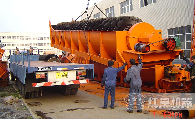 螺旋洗石機(jī)裝車，發(fā)貨了