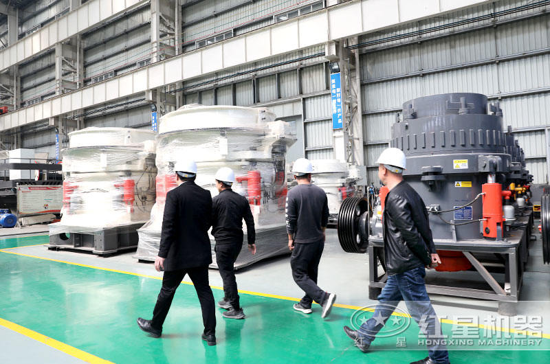 客戶實(shí)地考察生產(chǎn)車間