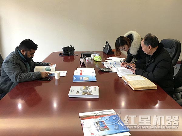 用戶來(lái)訪商議設(shè)計(jì)方案