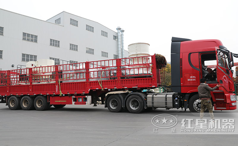 沖擊式破碎機發(fā)貨現(xiàn)場