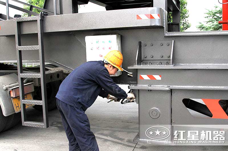 發(fā)貨前，再次認(rèn)真檢查設(shè)備