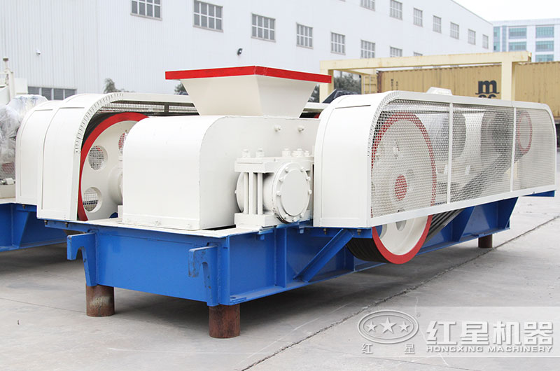 齒輥式破碎機(jī)現(xiàn)場實拍