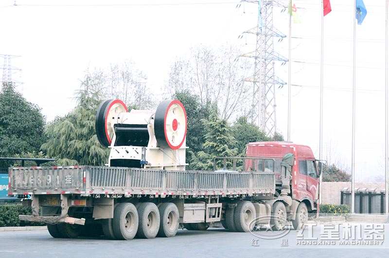 CJ系列歐版顎式破碎機發(fā)往江蘇