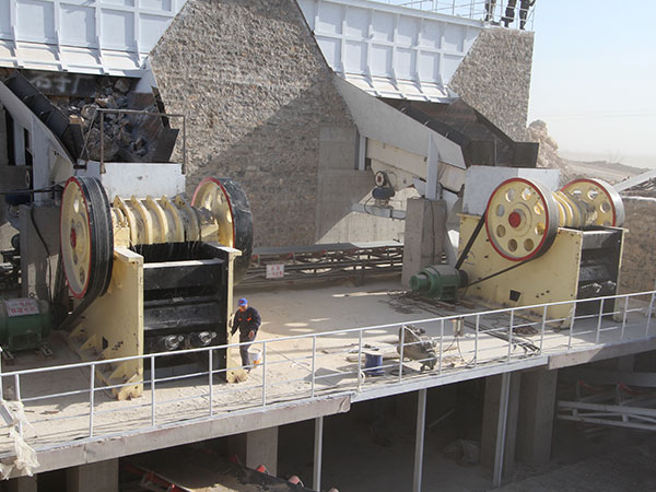 顎式破碎機(jī)型號(hào)大全 提供價(jià)格及技術(shù)參數(shù)表