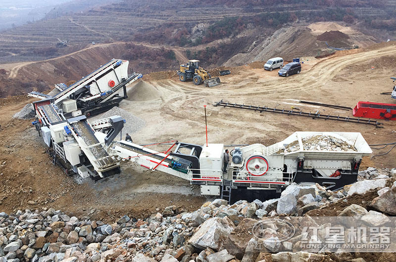 粉碎加工石頭的現(xiàn)場(chǎng)圖片