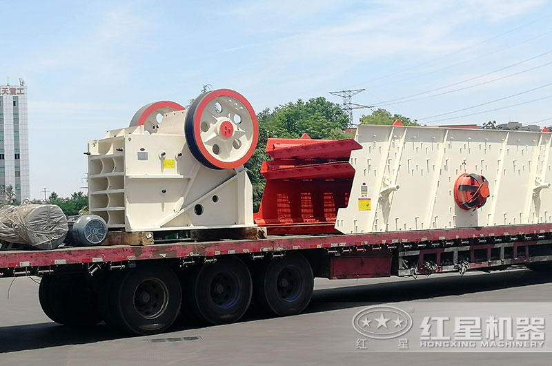 每天產(chǎn)200噸的顎式破碎機發(fā)貨了