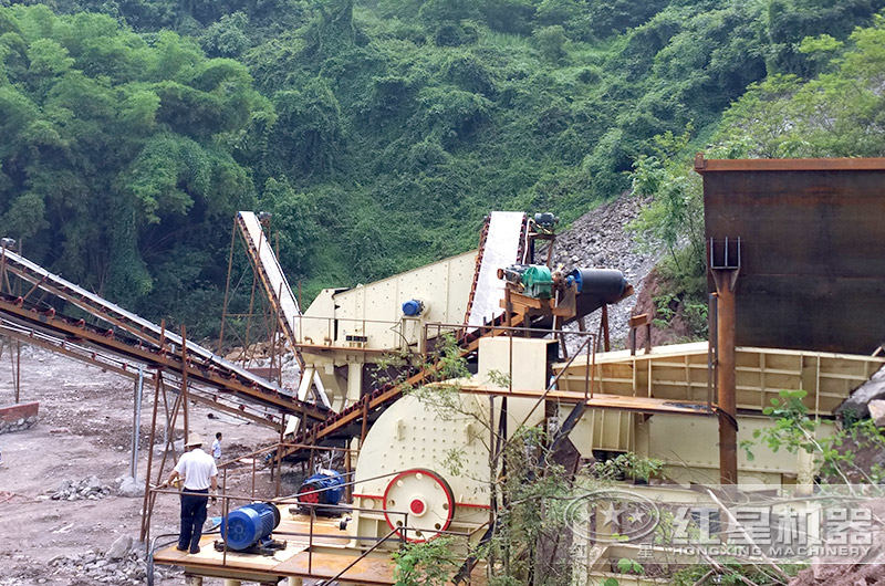 1416破碎機(jī)生產(chǎn)現(xiàn)場(chǎng)