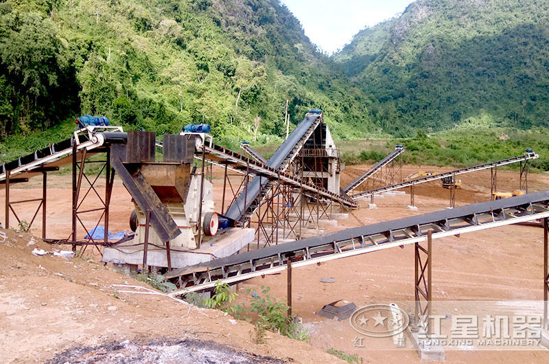 水泥破碎生產現(xiàn)場