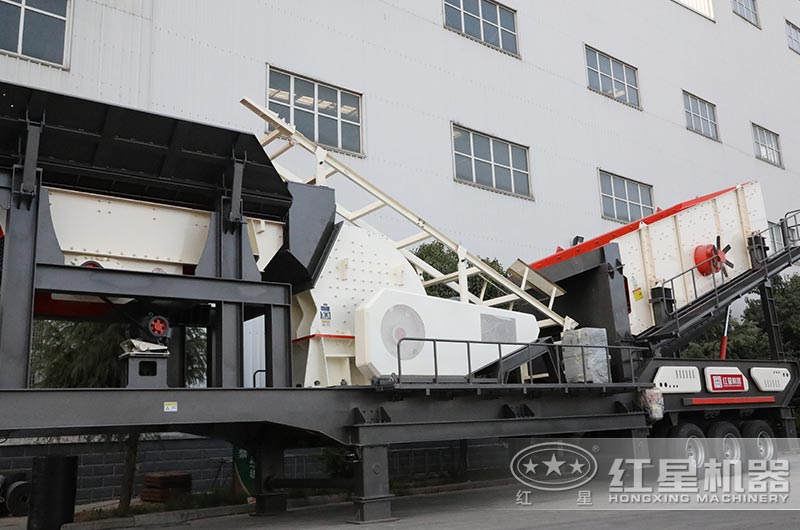 車載一體式移動(dòng)石子粉碎機(jī)廠區(qū)實(shí)拍大圖