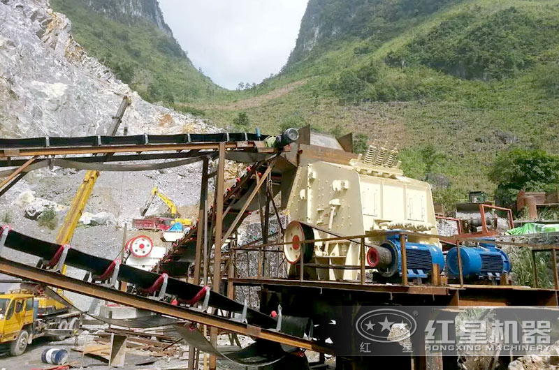 貴州1520反擊破碎機生產現(xiàn)場，效能高
