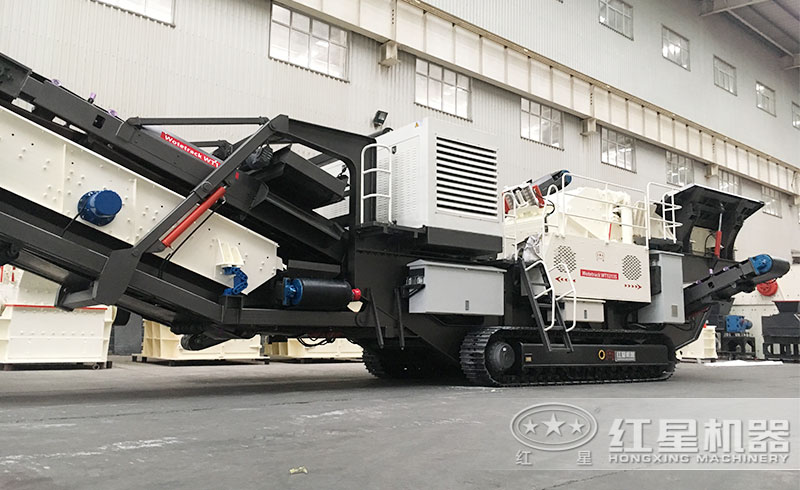 履帶式移動(dòng)砂石粉碎機(jī)